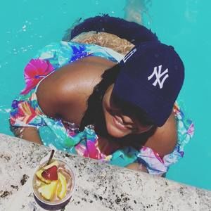 Meet your Posher, Brianna